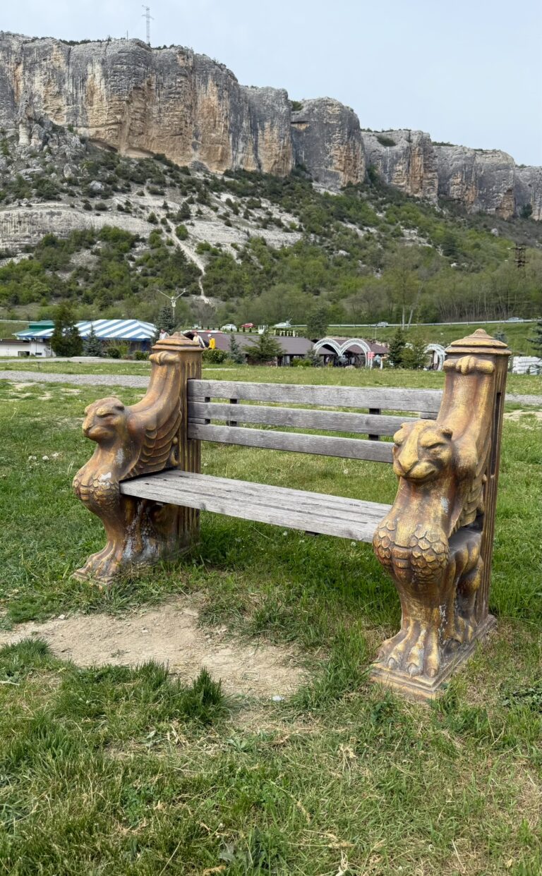 Лавочка «Грифон», купить в Крыму и Севастополе