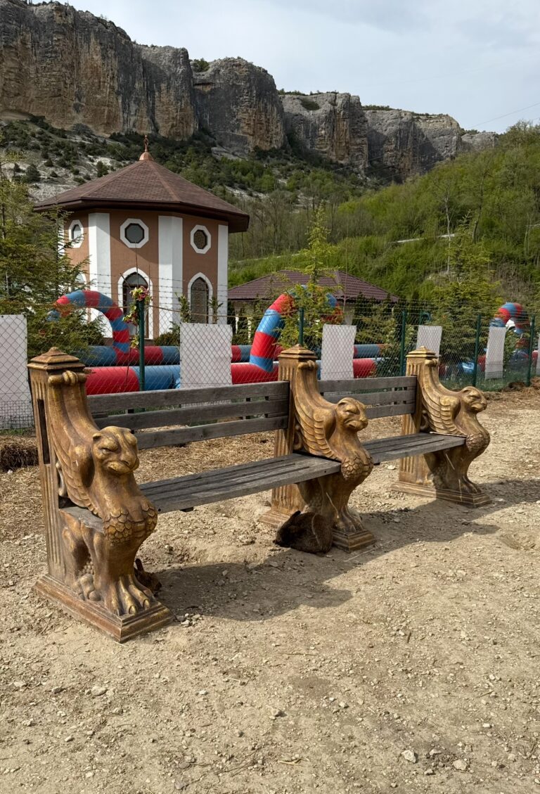 Лавочка «Грифон», купить в Крыму и Севастополе