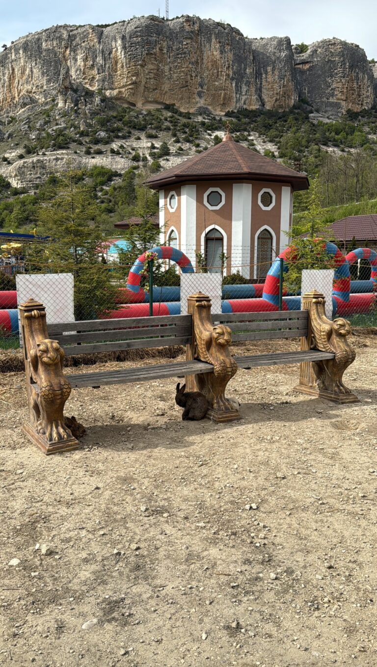 Лавочка «Грифон», купить в Крыму и Севастополе