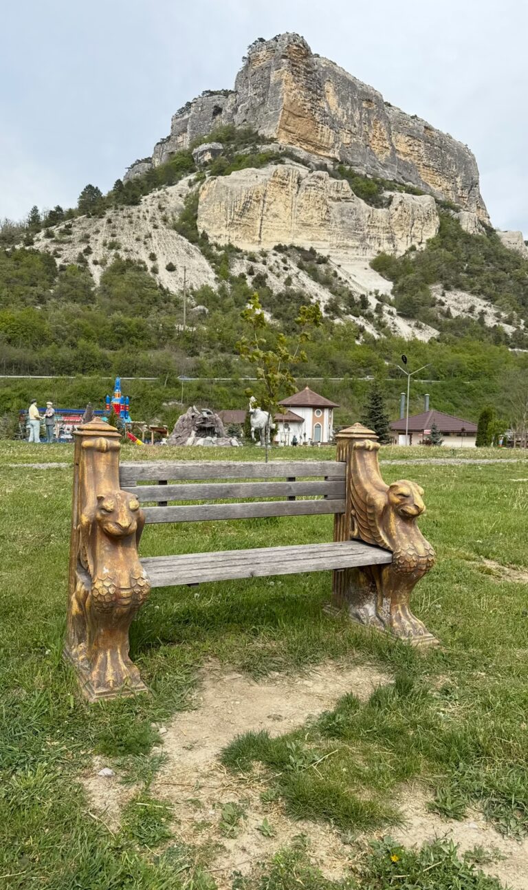 Лавочка «Грифон», купить в Крыму и Севастополе