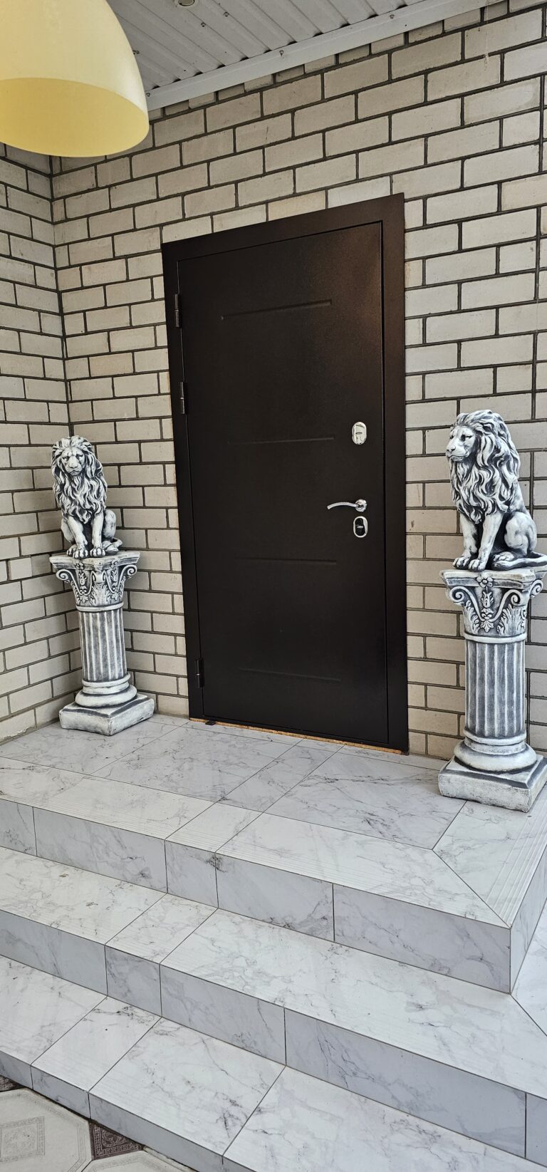 Садово парковая скульптура «Геральдический лев», купить в Крыму и Севастополе